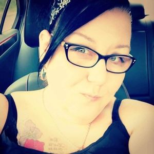 Meet your Posher, Dotmarie